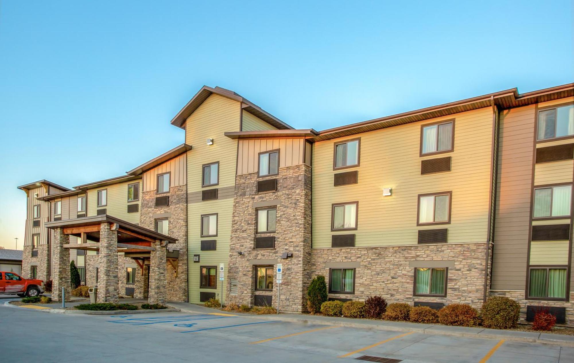 My Place Hotel-bismarck, Nd Hotel